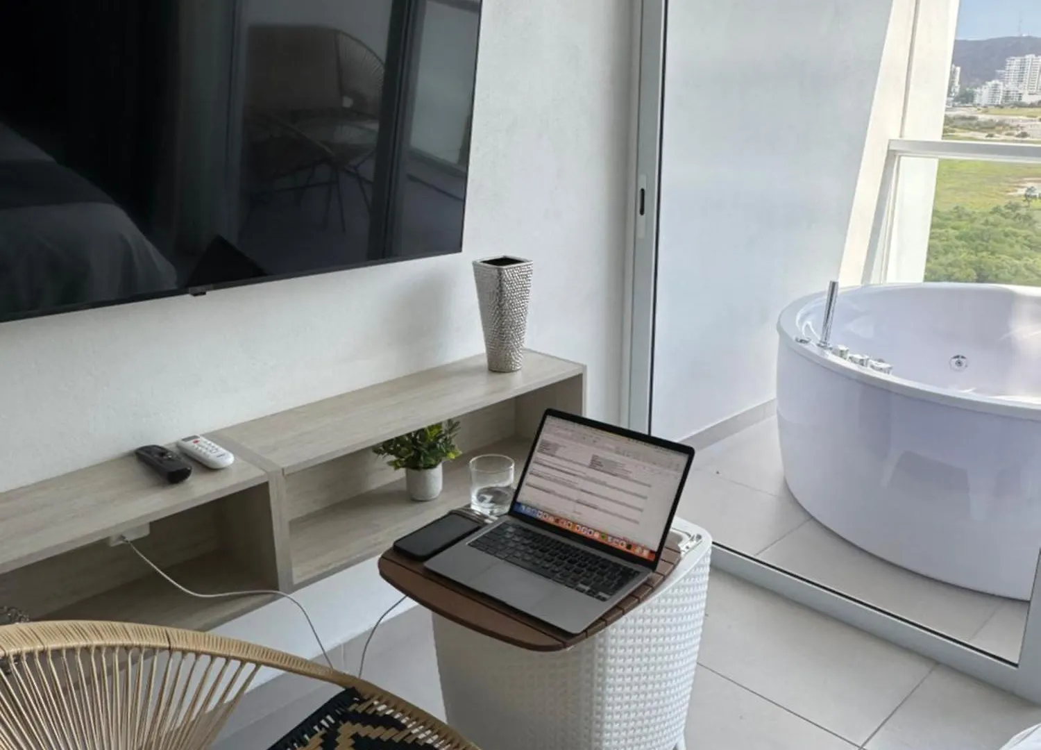 Suite Lujosa Con Jacuzzi Piso 14 Vista Al Mar Santa Marta  Colombia
