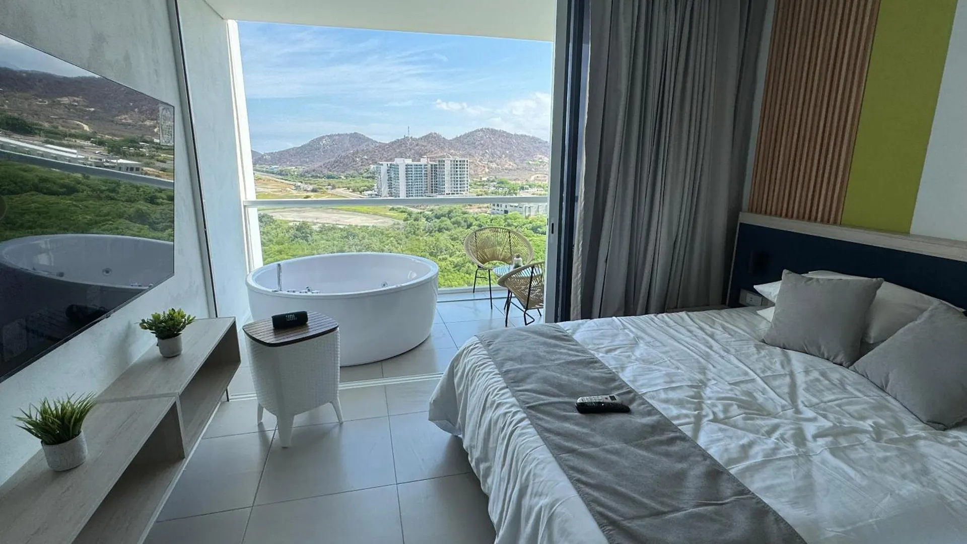 Aparthotel Suite Lujosa Con Jacuzzi Piso 14 Vista Al Mar Santa Marta